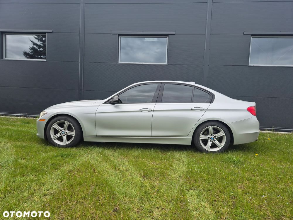 BMW Seria 3 328i Sport Line - 5