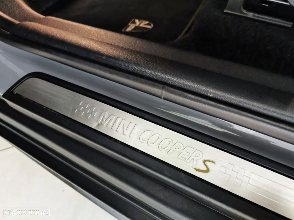 MINI Countryman Cooper SE ALL4 Auto - 43