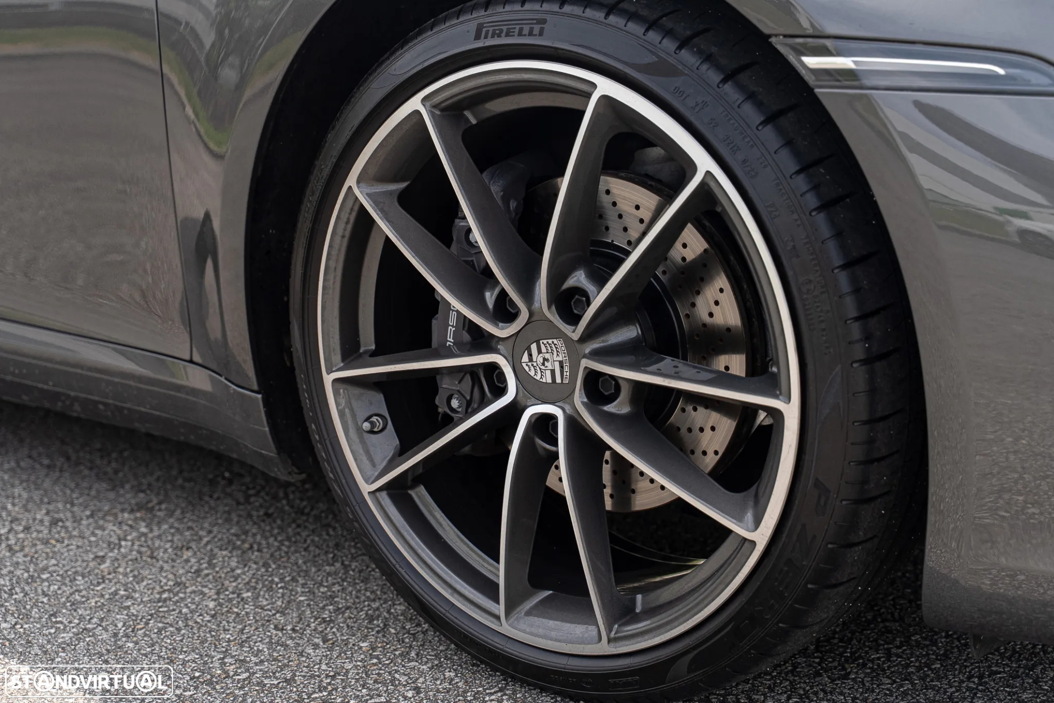 Porsche 911 (992) Carrera 4 PDK - 17
