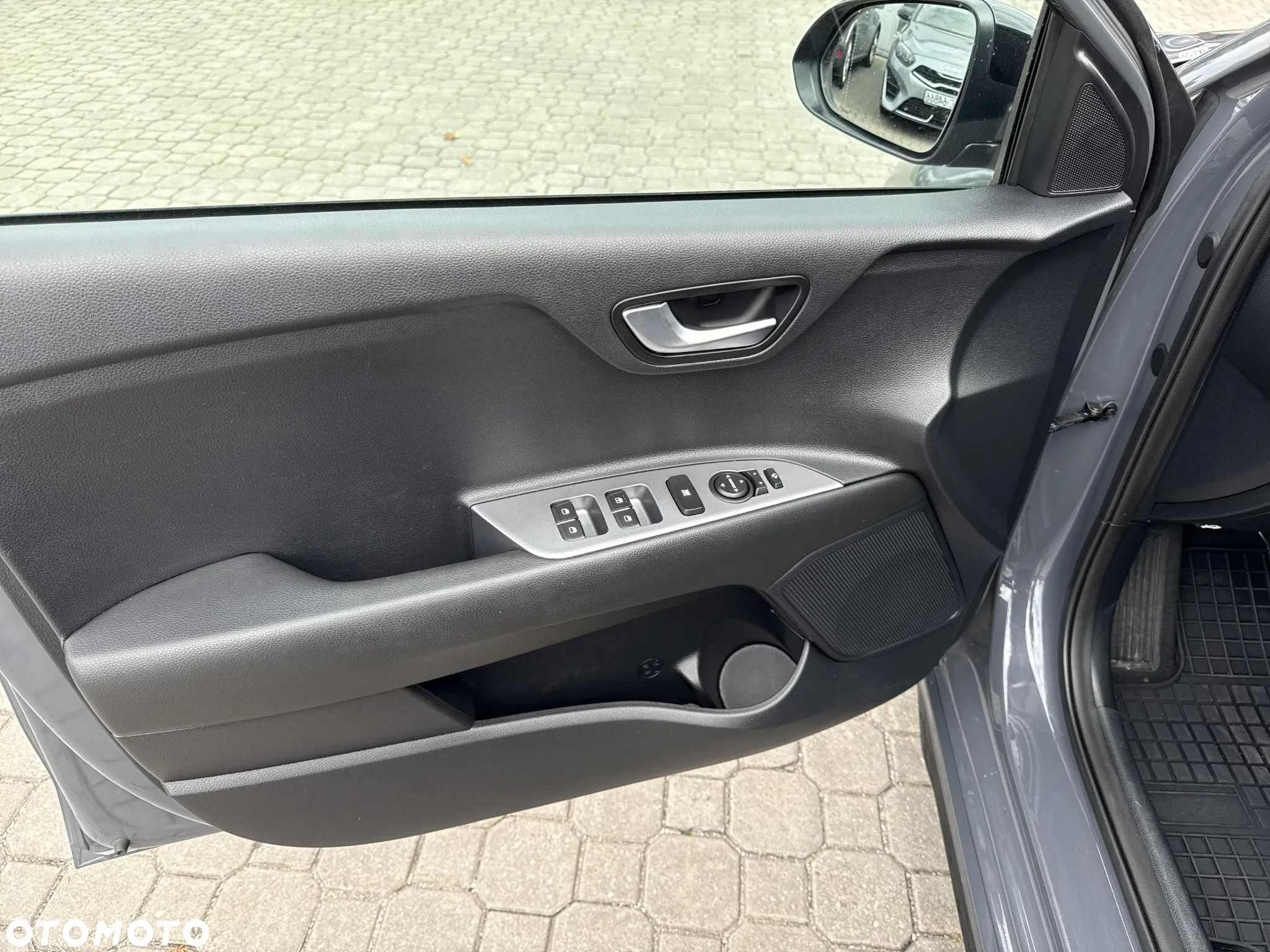 Kia Rio 1.2 GT-Line - 10