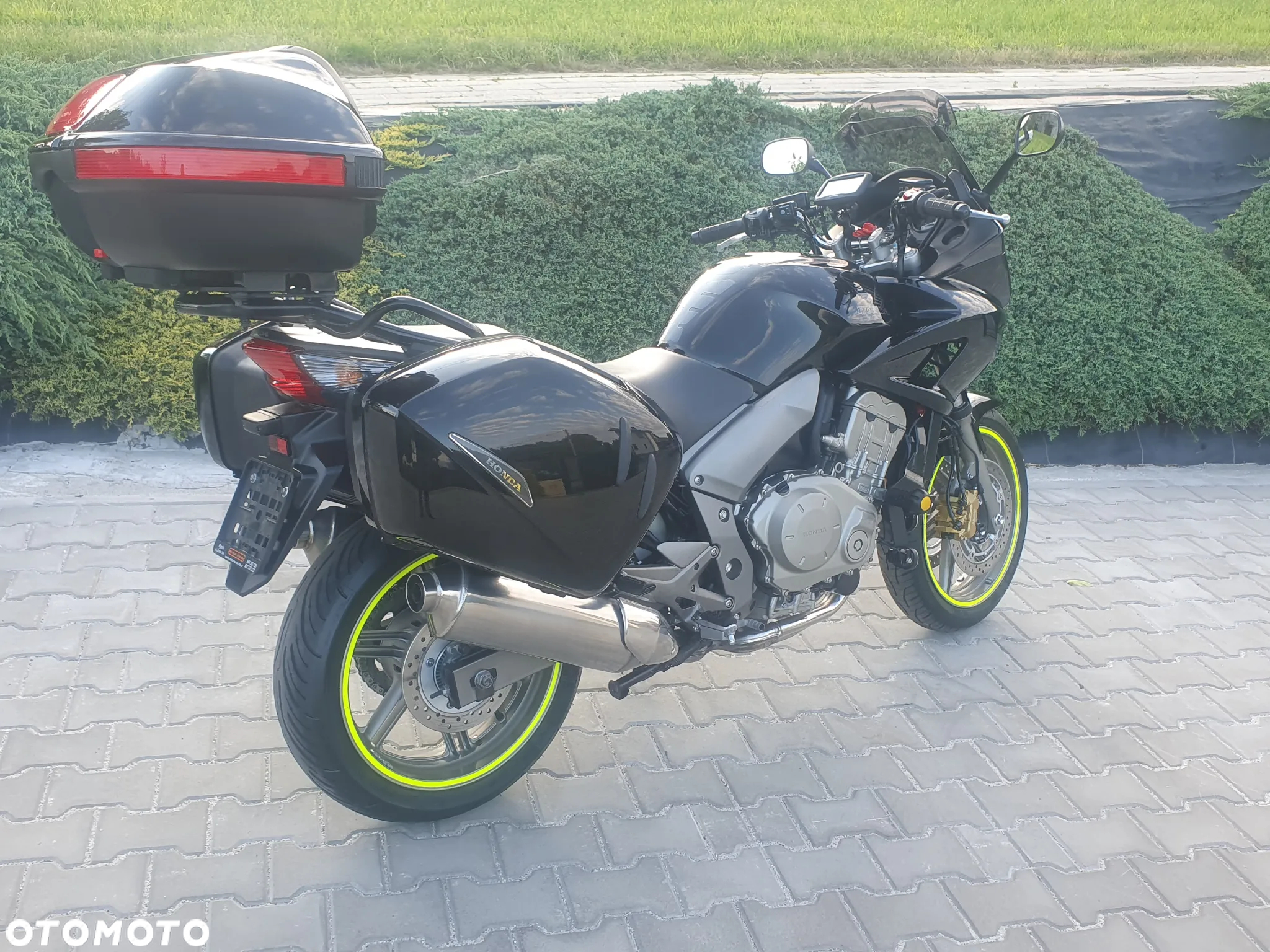 Honda CBF - 3
