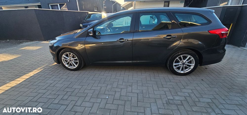 Ford Focus 1.0 EcoBoost Titanium - 5