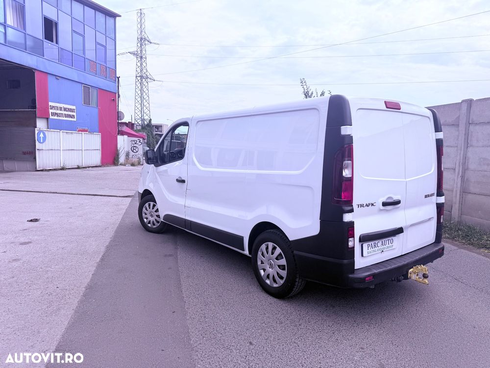 Renault Trafic - 8