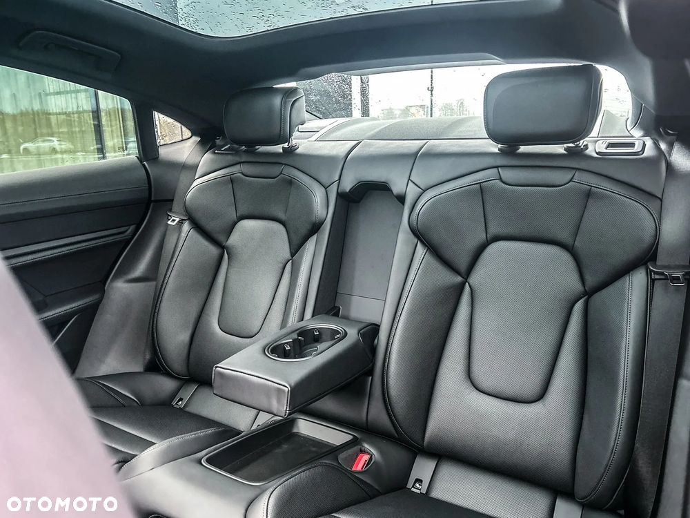 Porsche Taycan 105kWh Black Edition - 24