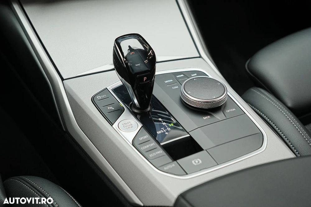 BMW Seria 3 318d Aut. Sport Line - 27