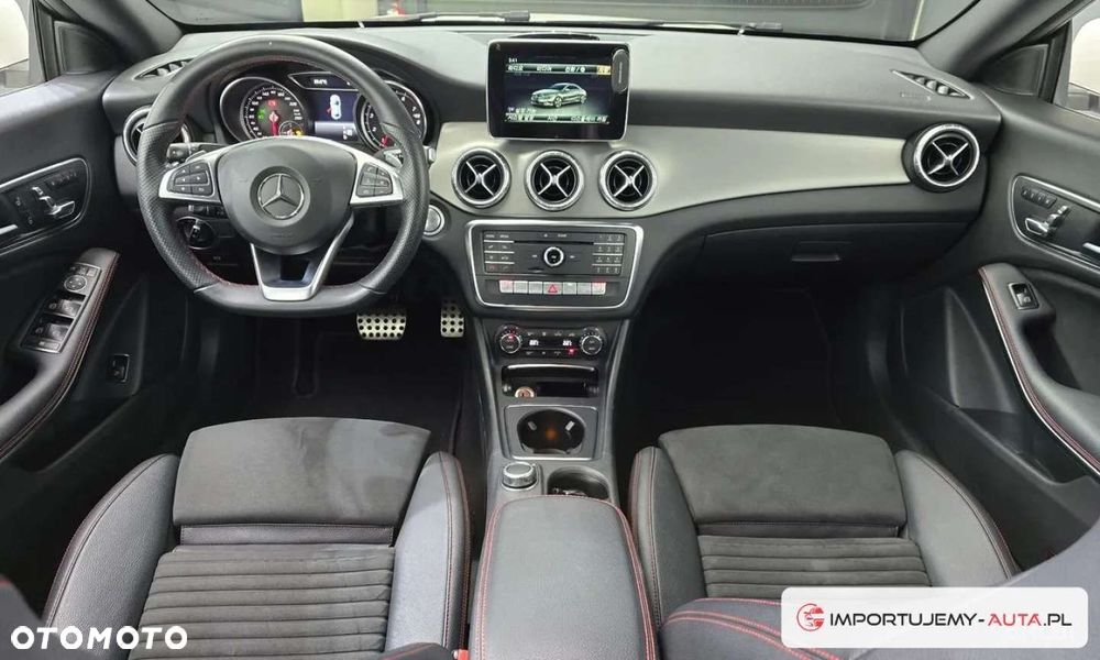 Mercedes-Benz CLA - 21