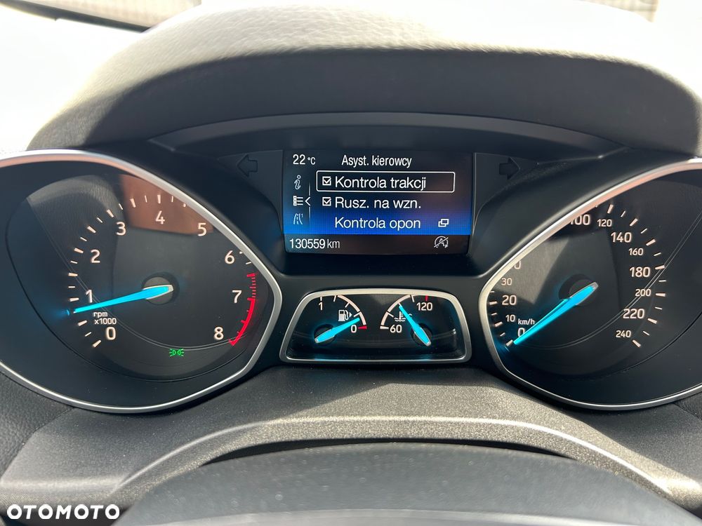 Ford Kuga - 34