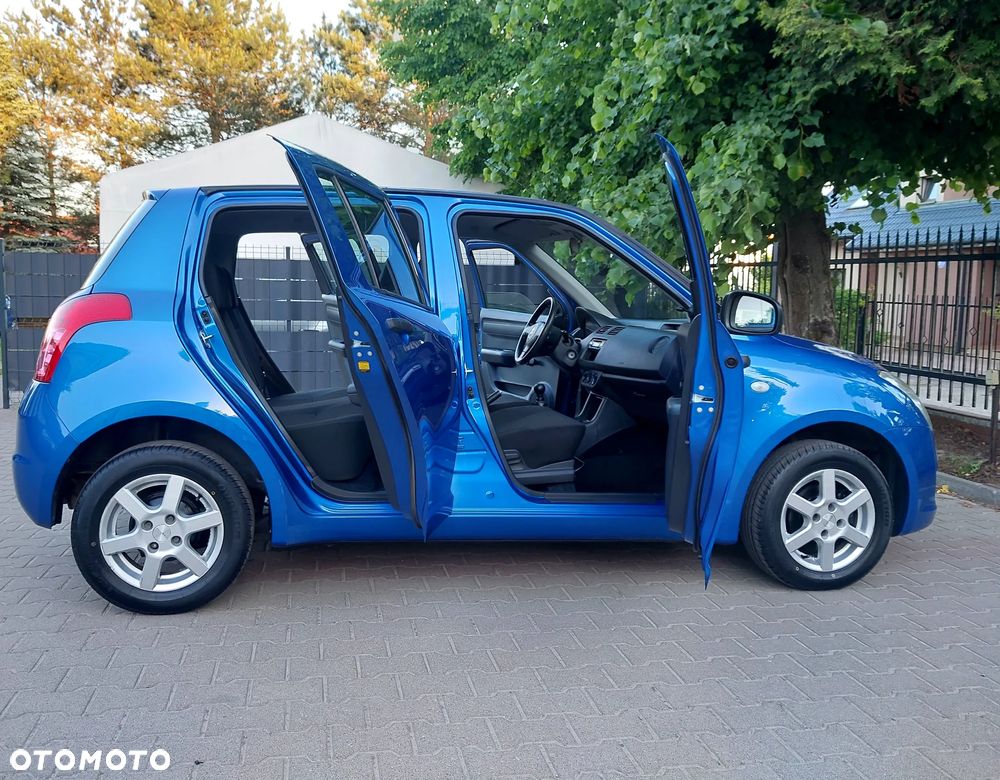 Suzuki Swift 1.3 Comfort - 32