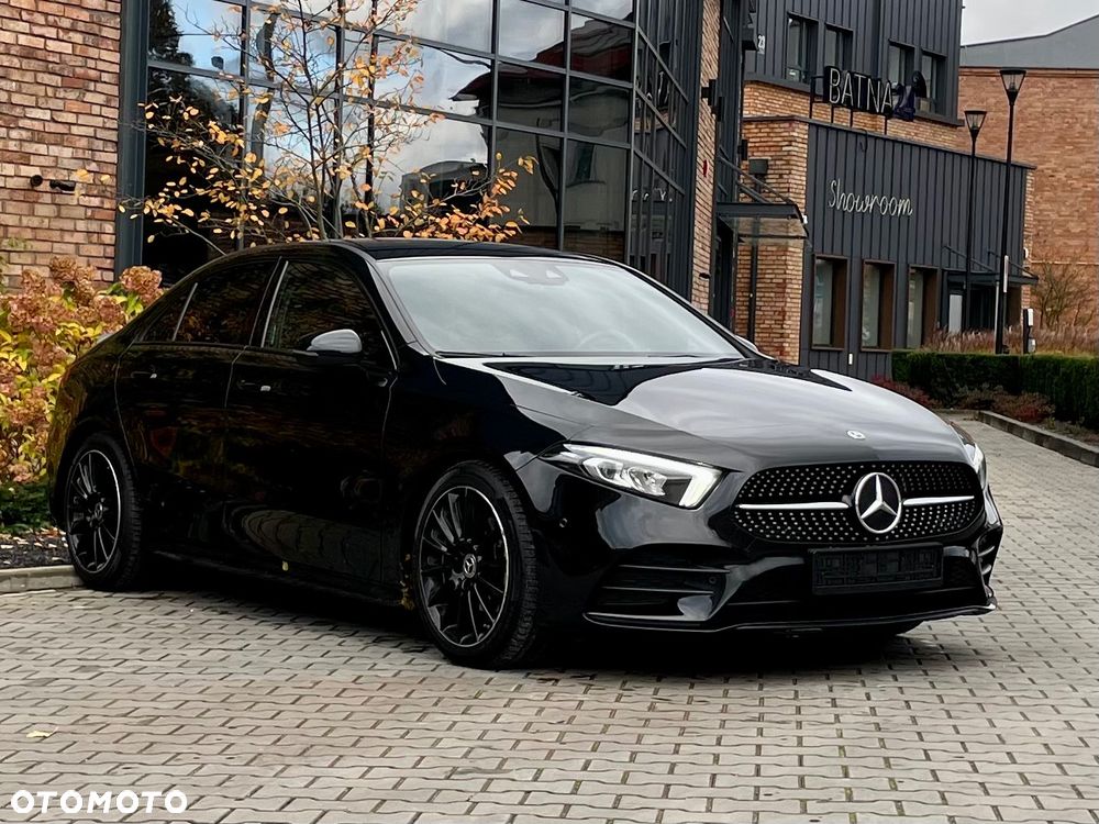Mercedes-Benz Klasa A 180 7G-DCT AMG Line - 3