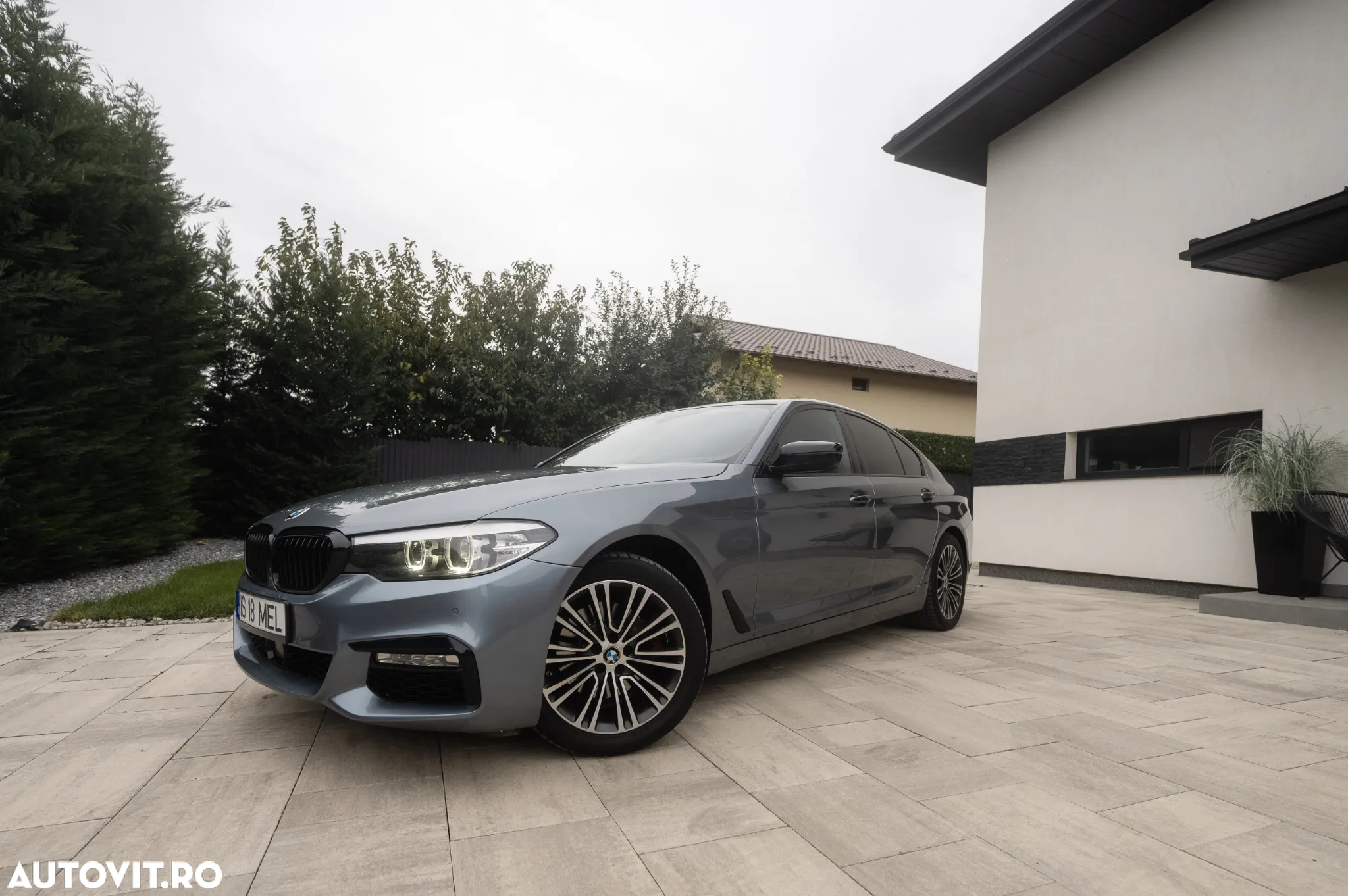 BMW Seria 5 520d AT - 26