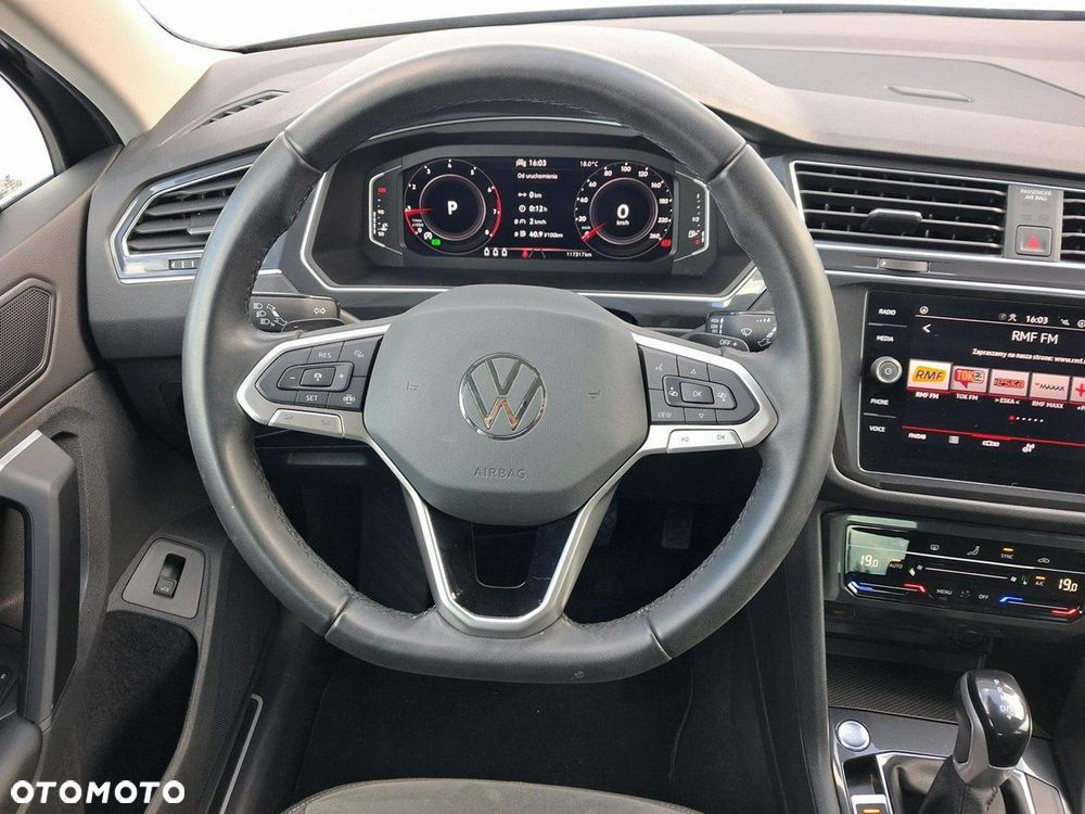 Volkswagen Tiguan - 16