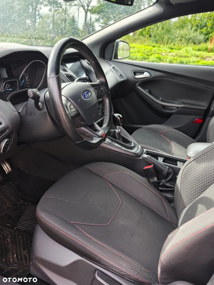 Ford Focus 1.0 EcoBoost Start-Stopp-System ST-LINE - 32