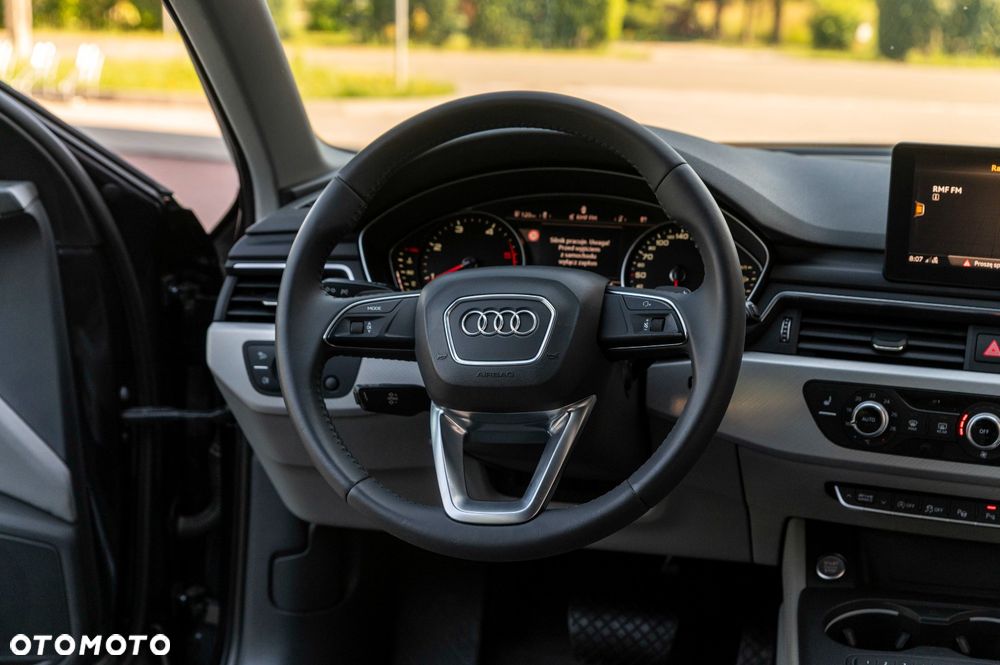 Audi A4 Avant 2.0 TDI S tronic - 26