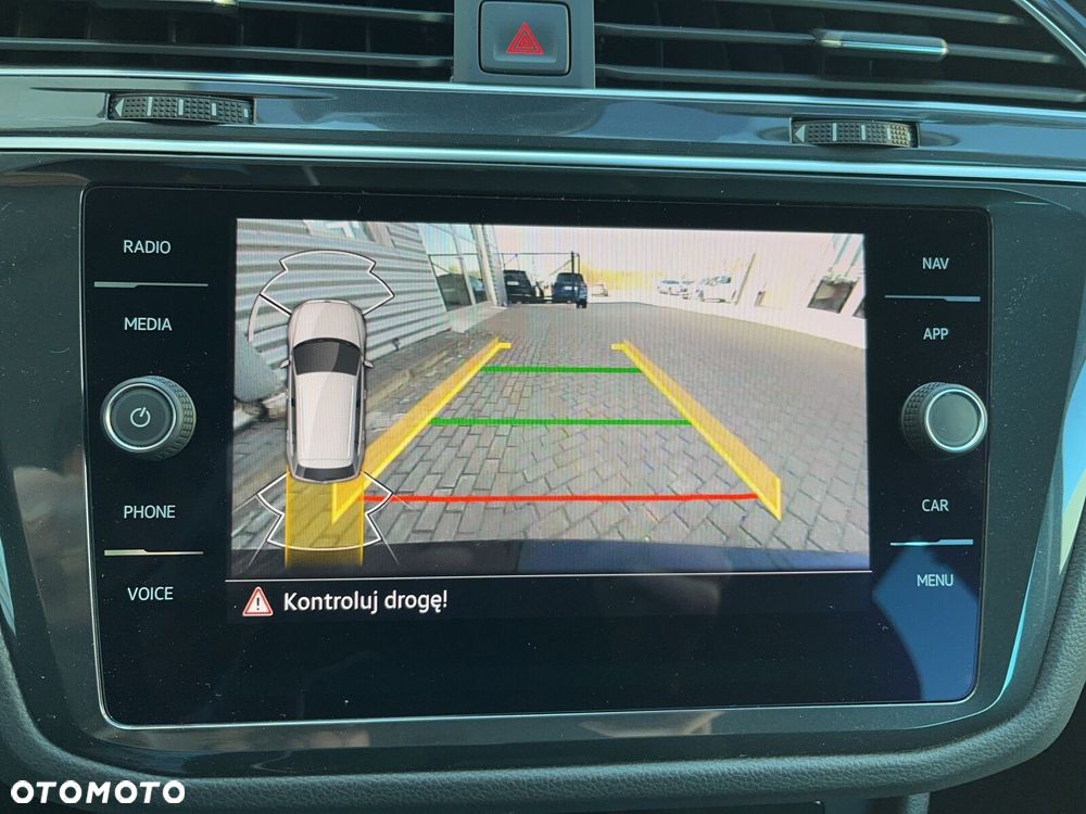 Volkswagen Tiguan - 31