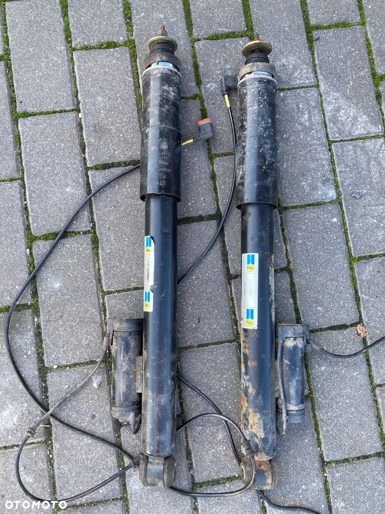 Amortyzatory Bilstein Airmatic Mercedes CLS W219 tył lewy prawy - 2