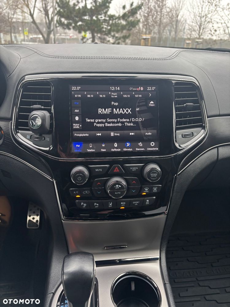 Jeep Grand Cherokee 5.7 V8 HEMI Overland Summit - 19