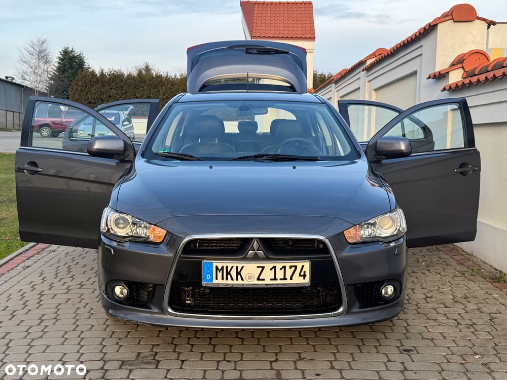 Mitsubishi Lancer - 12
