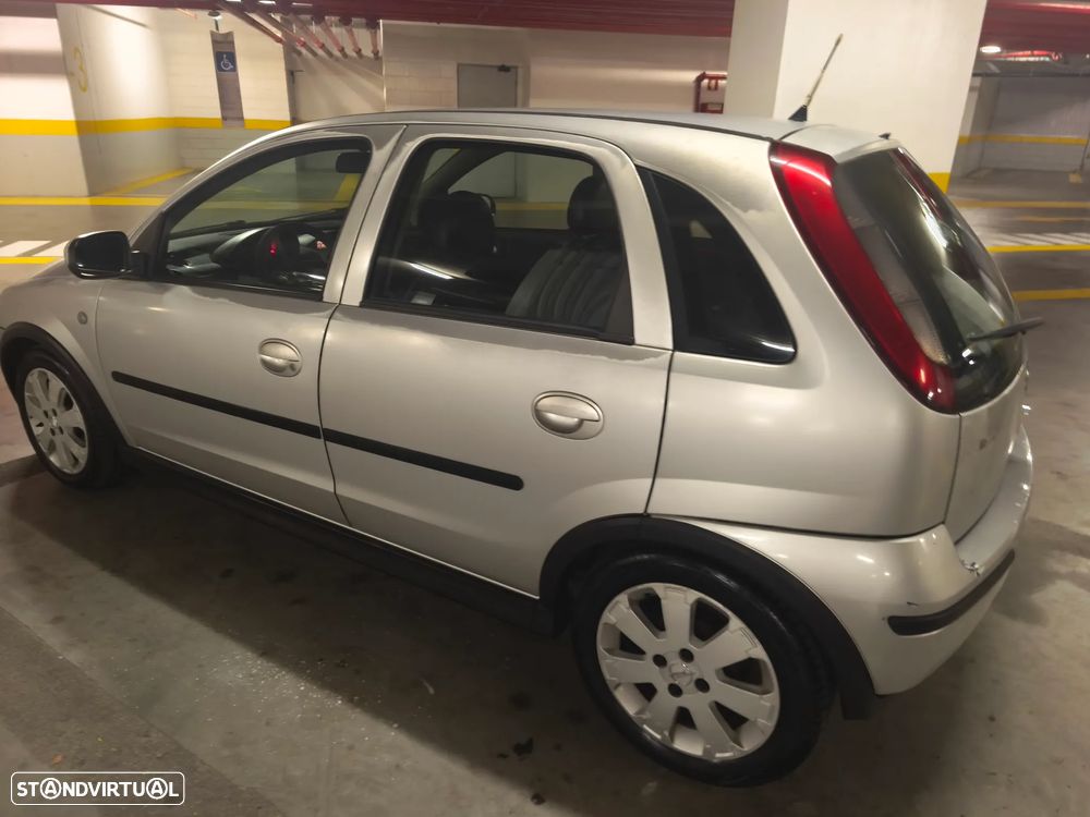 Opel Corsa 1.3 CDTi Enjoy R - 3