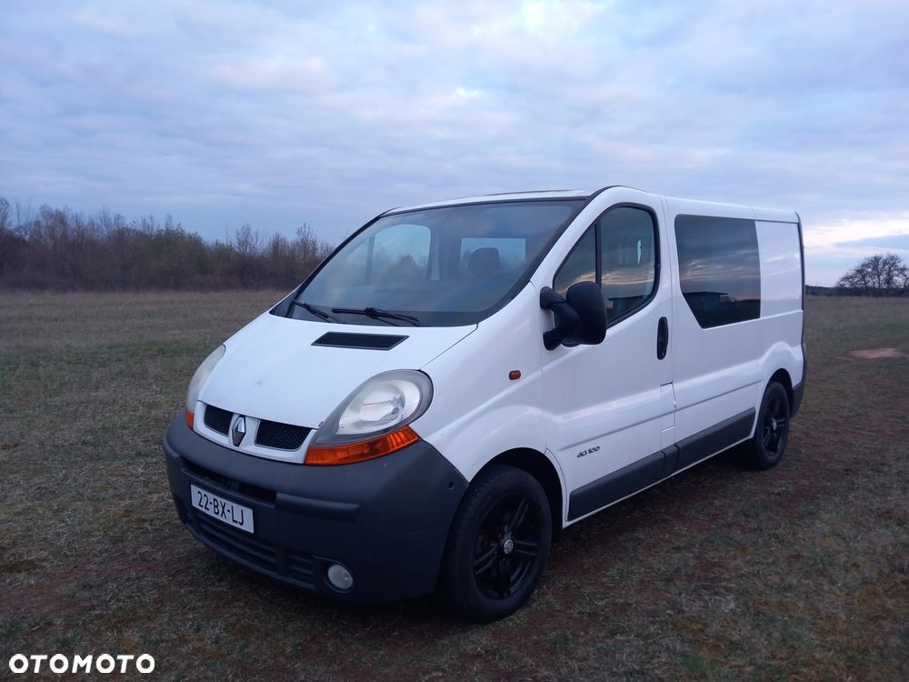 Renault Trafic - 1