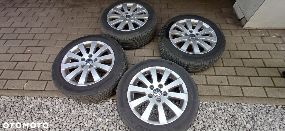 Volkswagen Golf - 11