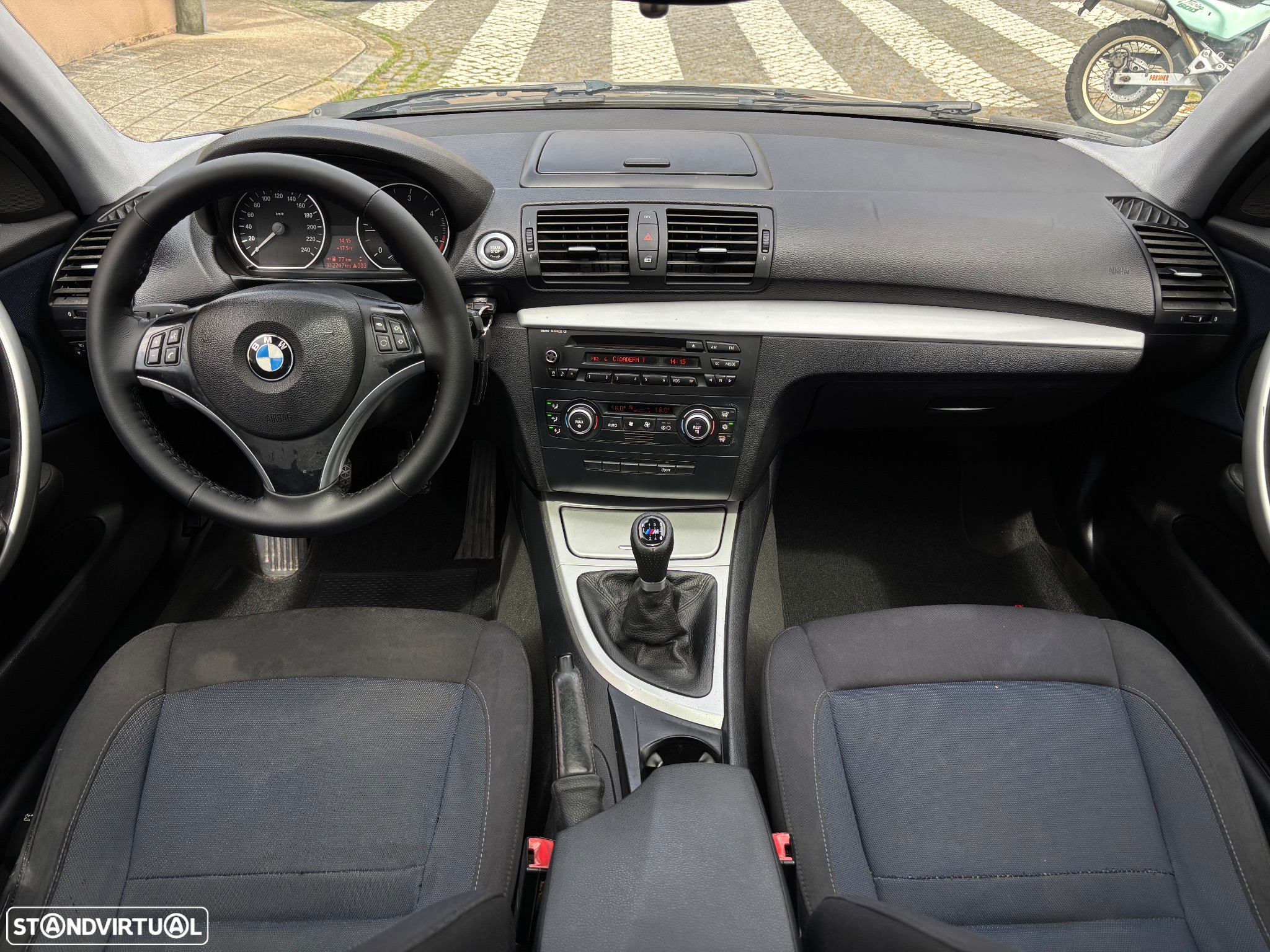 BMW 118 d Sport Line - 12