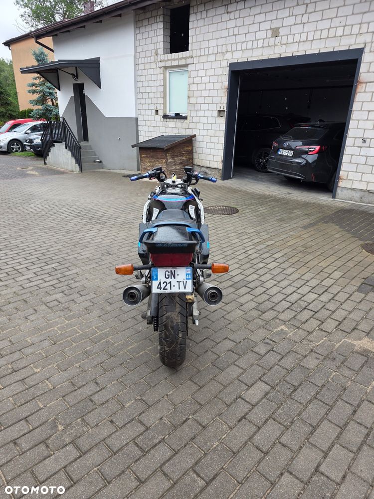 Yamaha FJ - 6