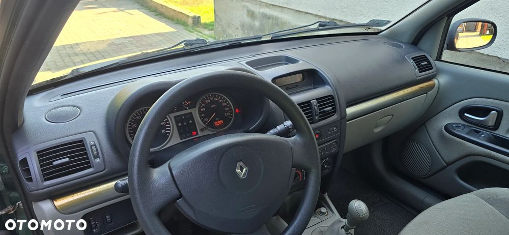 Renault Clio 1.2 16V Expression - 7