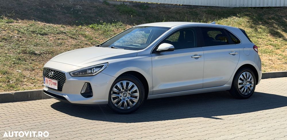 Hyundai i30 1.0 T-GDI Premium - 1