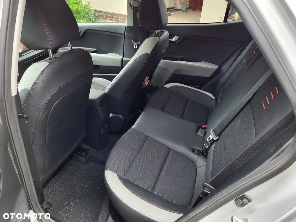 Kia Stonic 1.0 T-GDI M - 12