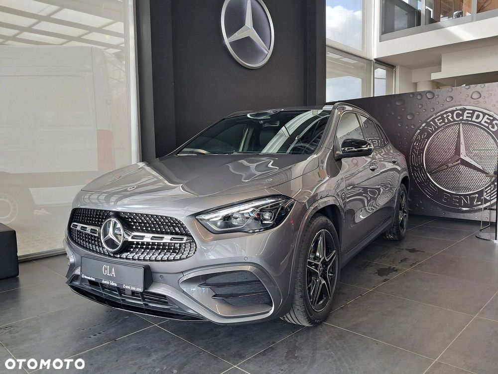 Mercedes-Benz GLA - 7