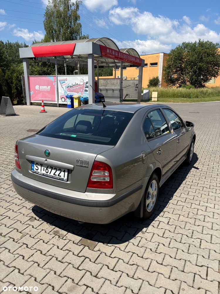 Skoda Octavia 1.9 TDI Tour - 4