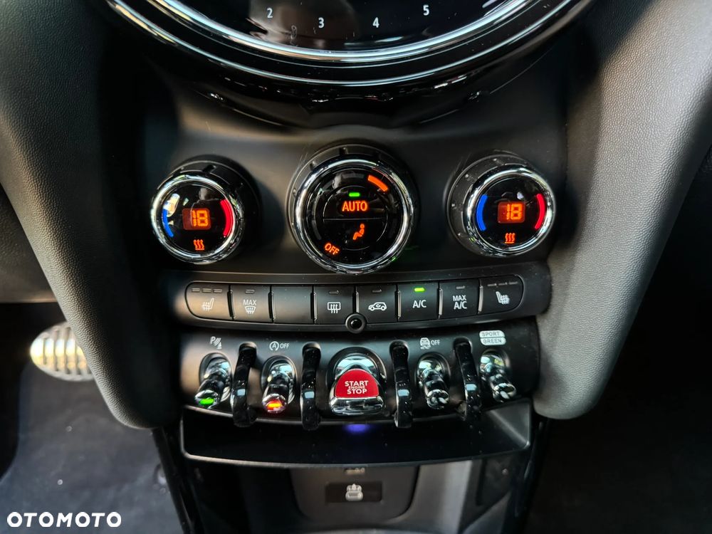 MINI John Cooper Works - 13