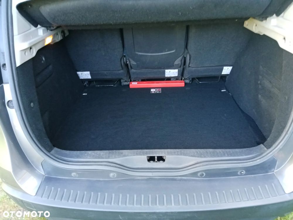 Renault Scenic 1.5 dCi Authentique - 6