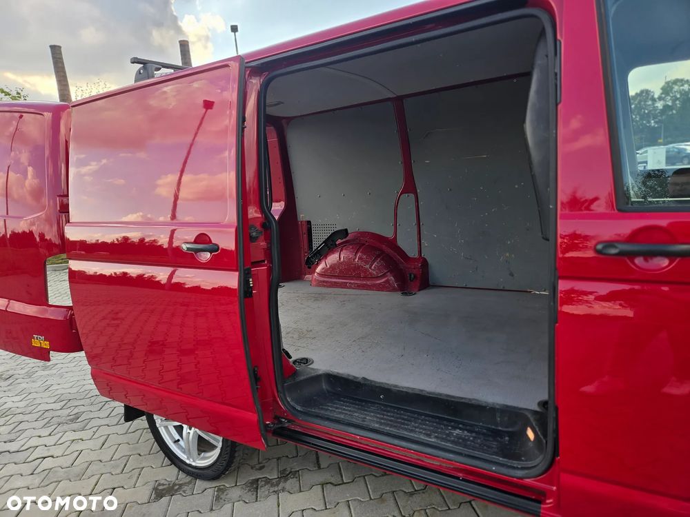 Volkswagen Transporter - 24