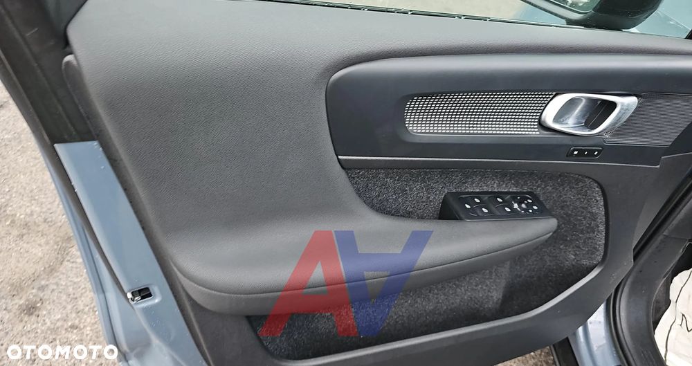 Volvo XC 40 - 11