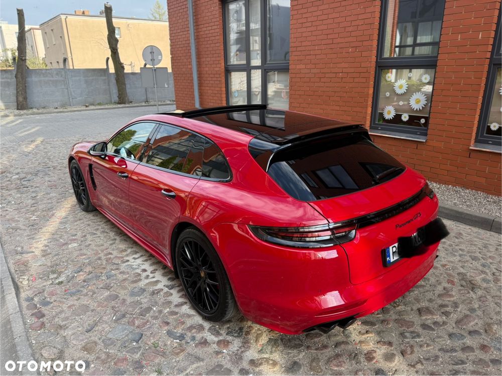Porsche Panamera GTS GPF - 7