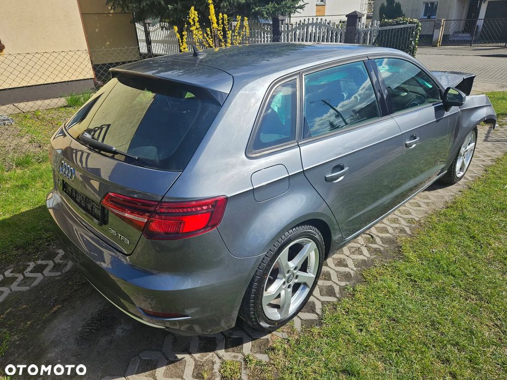 Audi A3 Sportback 35 TFSI S tronic - 5