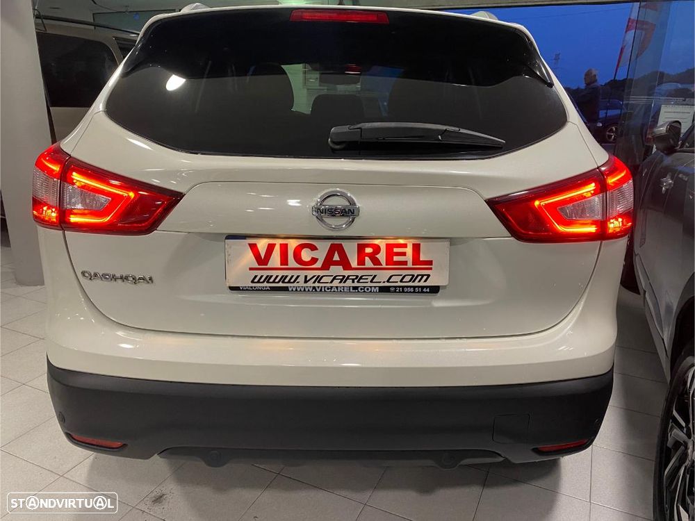 Nissan Qashqai 1.2 DIG-T N-Vision Xtronic - 6