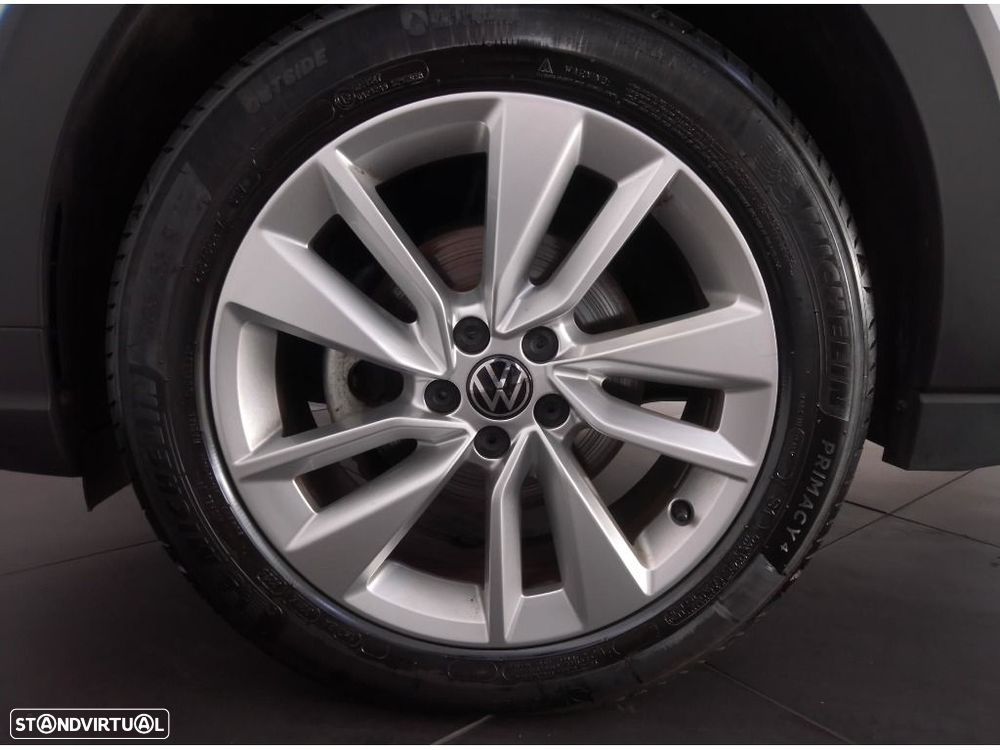 VW Taigo 1.0 TSI Urban DSG - 14
