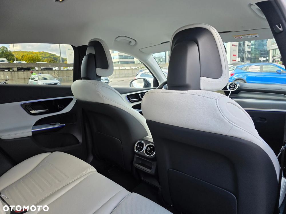 Mercedes-Benz GLC 220 d mHEV 4-Matic AMG Line - 18