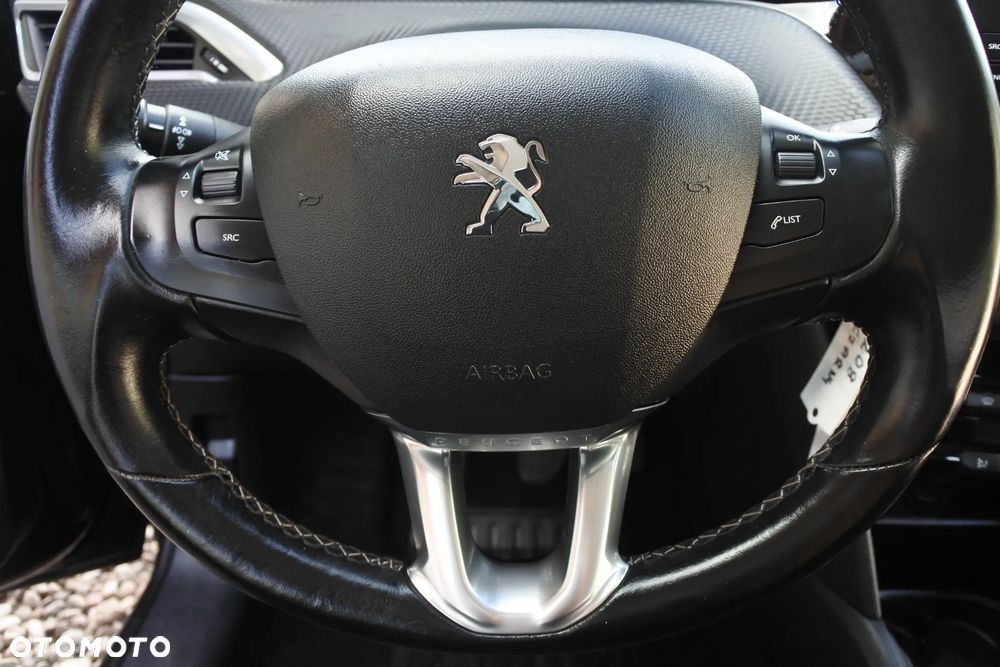 Peugeot 208 1.2 PureTech Allure S&S - 20