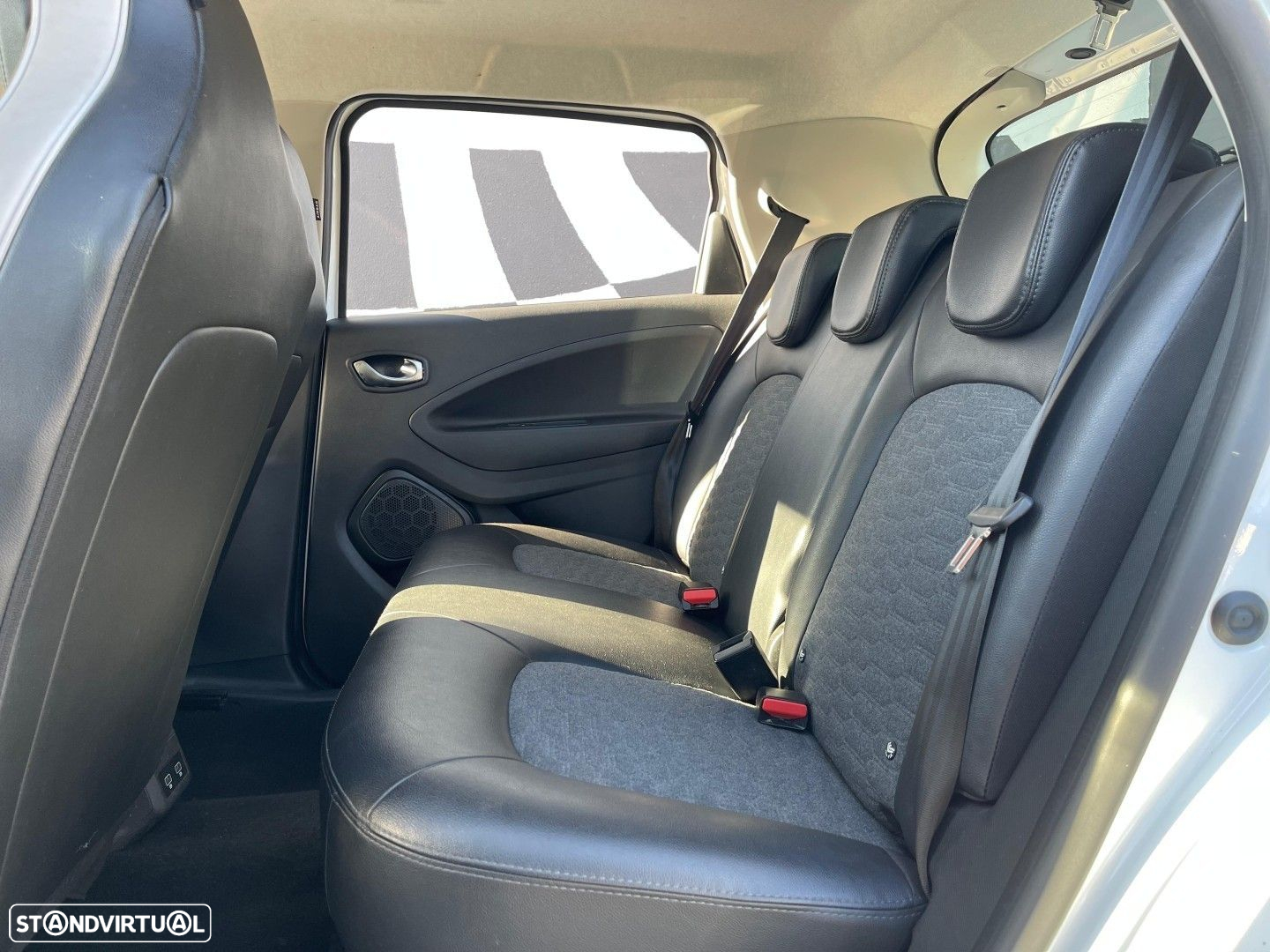 Renault Zoe (c/ Bateria) E-Tech EV50 Equilibre - 9