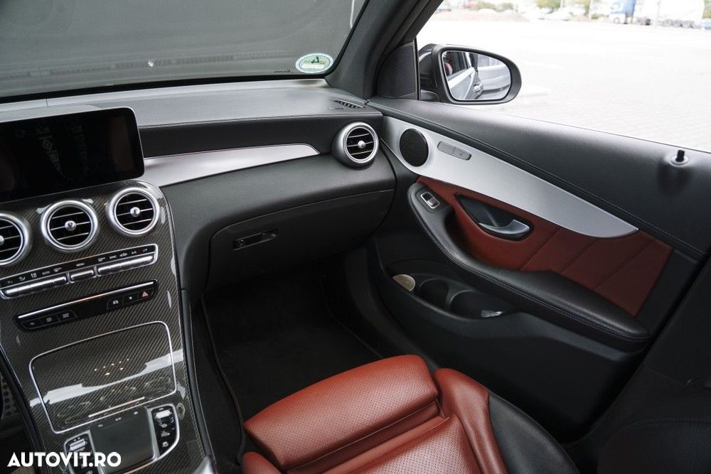 Mercedes-Benz GLC 300 d 4MATIC - 16