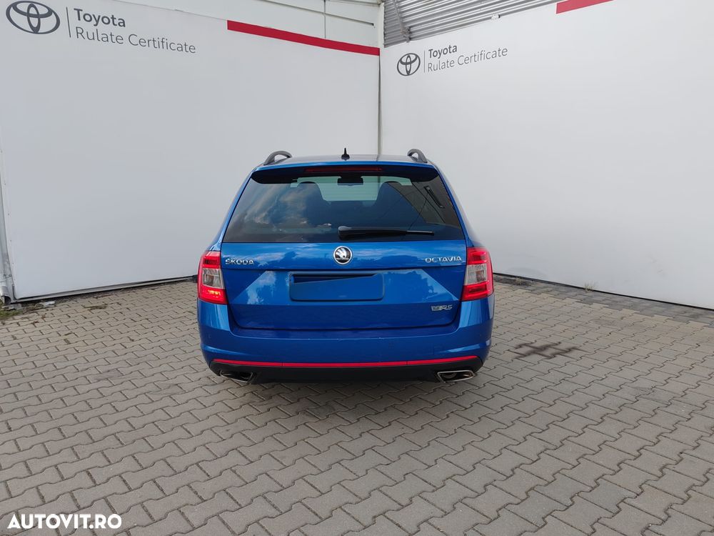 Skoda Octavia 2.0 TSI DSG RS - 25
