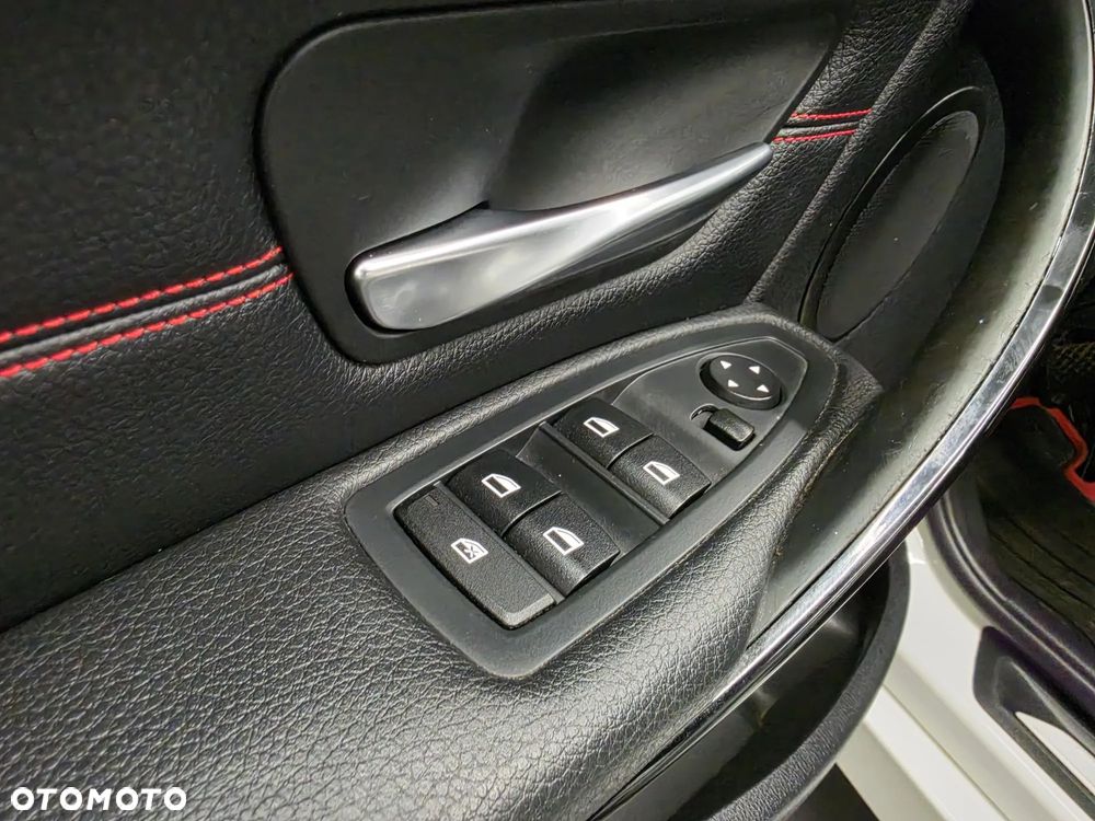 BMW Seria 3 316i Sport Line - 27
