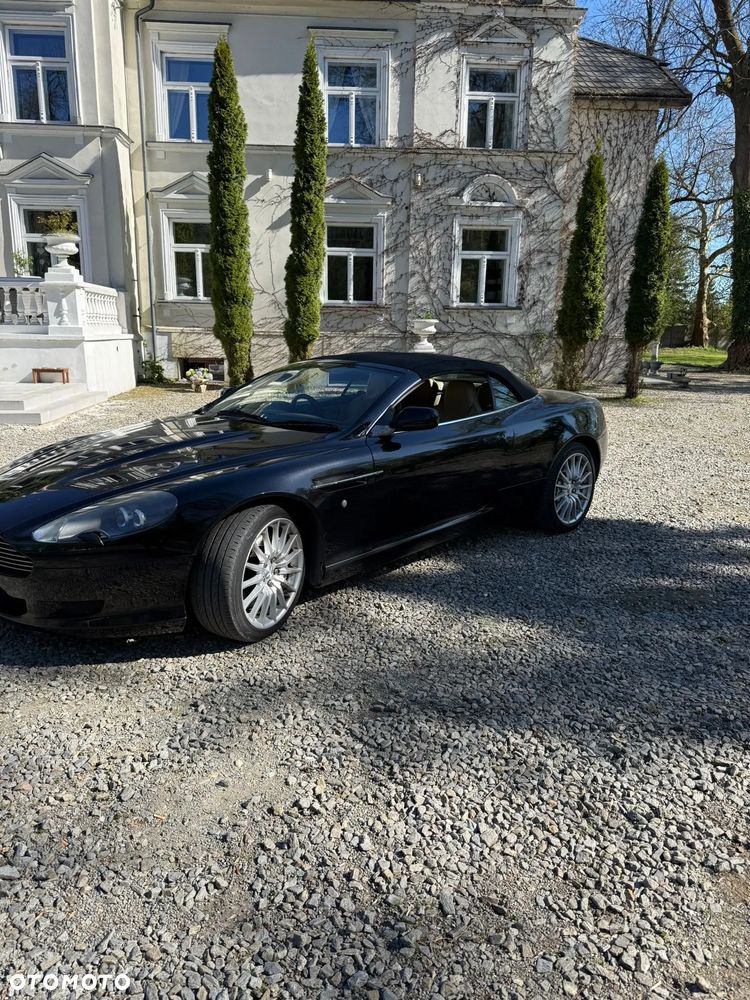 Aston Martin DB9 Standard - 3
