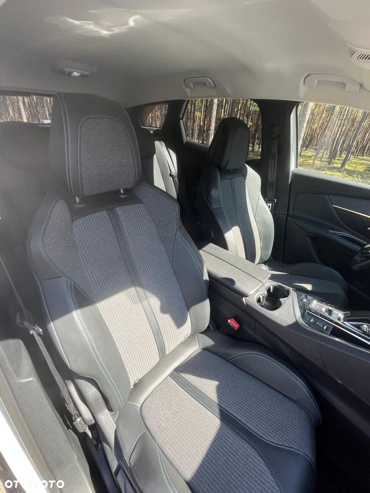 Peugeot 3008 1.2 PureTech Allure Pack S&S EAT8 - 9