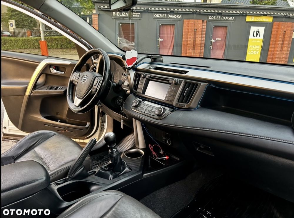 Toyota RAV4 2.0 D-4D Active - 17