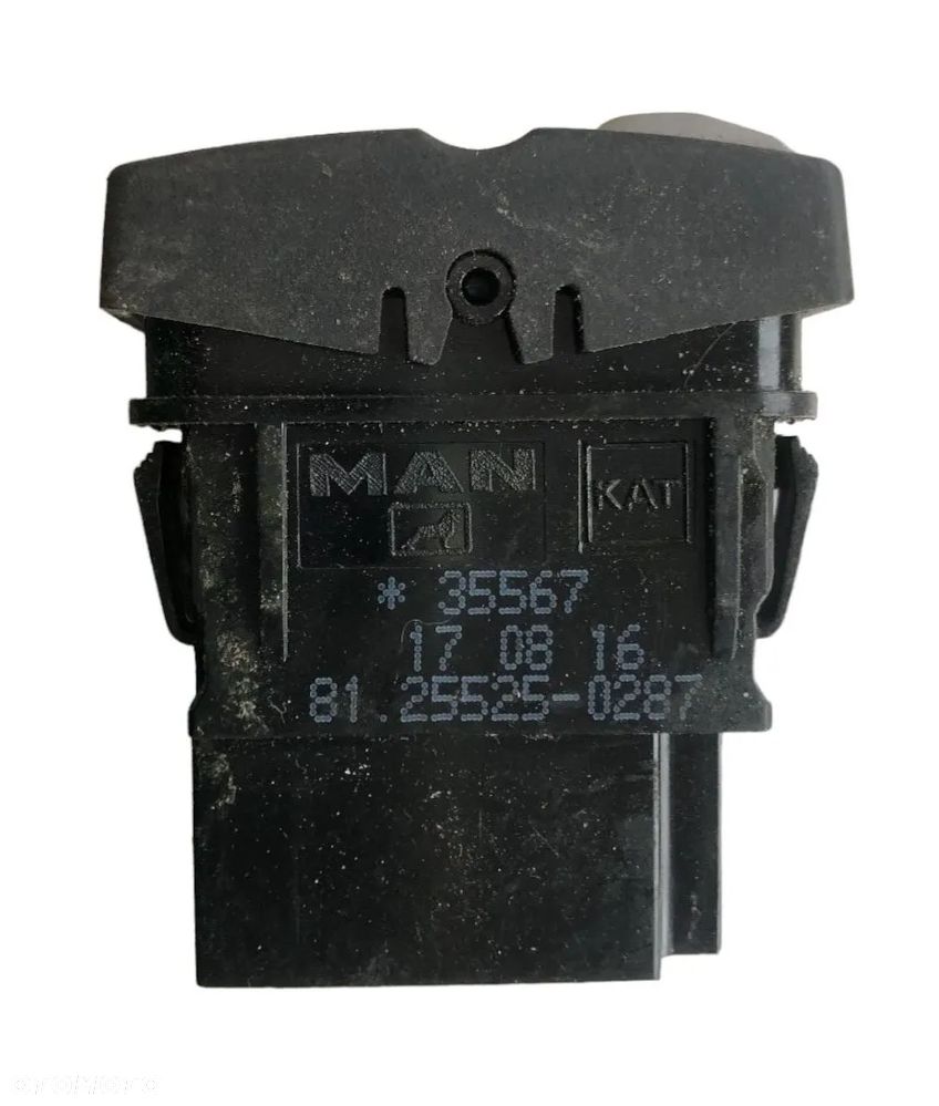 PRZYCISK PRZEŁĄCZNIK WŁĄCZNIK BLOKADY MOSTU MAN TGX TGS 81255250287 - 2