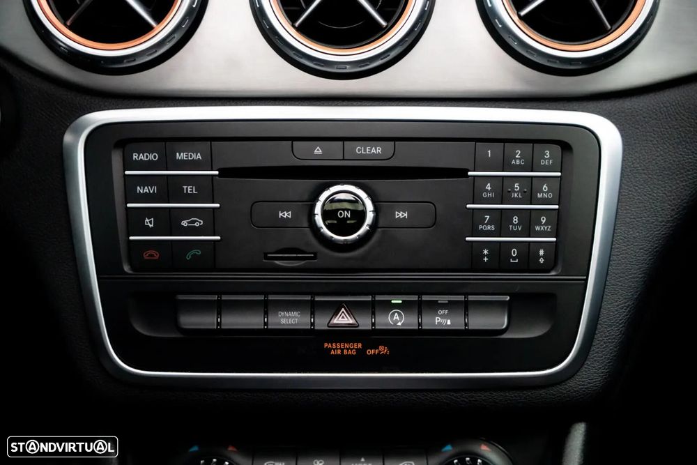 Mercedes-Benz GLA 180 (CDI) d 7G-DCT AMG Line - 32